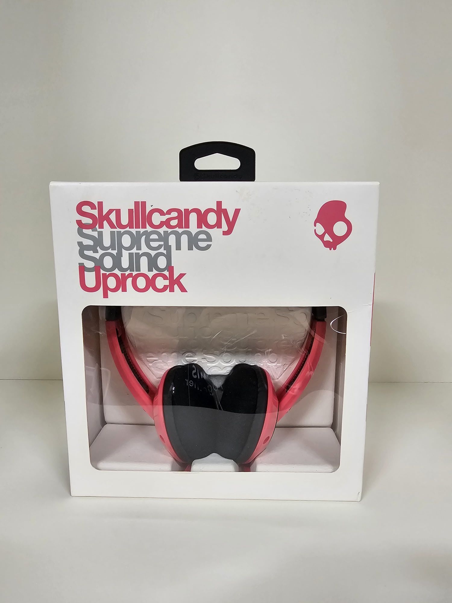 Lot of 4 Brand New Skullcandy Supreme Sound Uprock Headphones in Pink