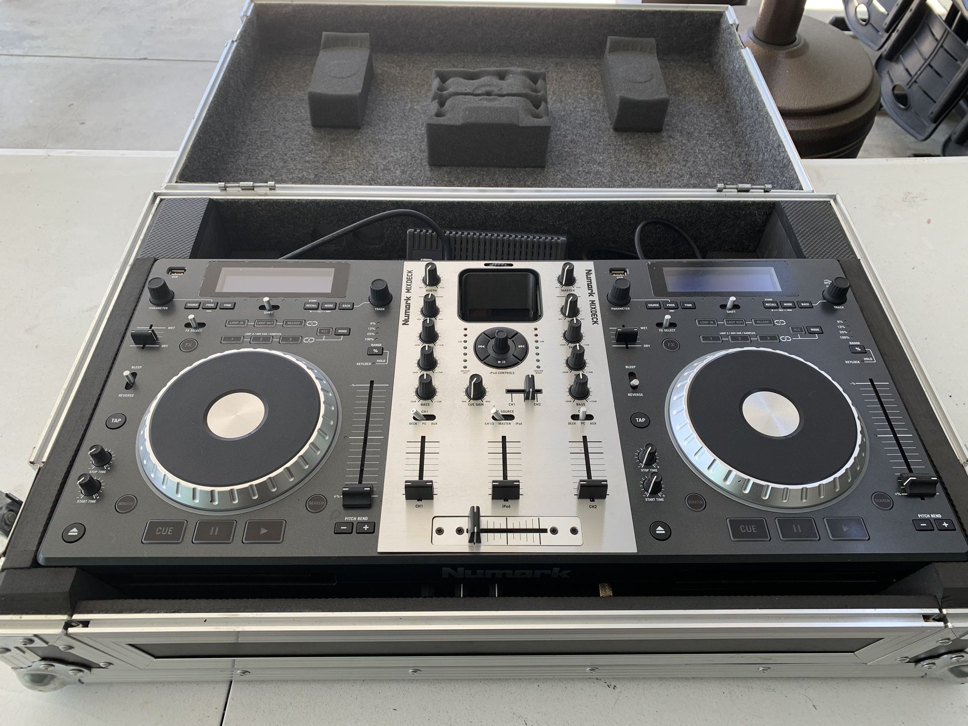 Numark mixdeck Controller for Sale in La Mirada, CA OfferUp