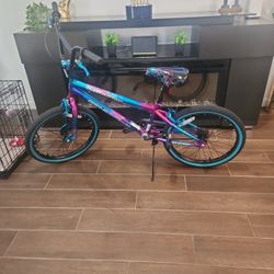 KIDS BMX BIKE AGE 9 AND UP 