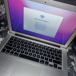 MACBOOKAIR 