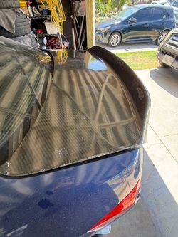 BMW e92 Amuse style carbon fiber trunk