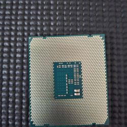 Intel® Core™ i7 5820K Processor (6x 3.30GHz/15MB L3 Cache) - Intel Core™ i7 5820K