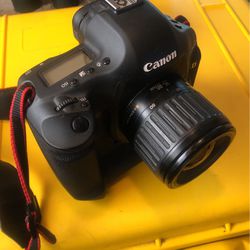 Canon EOS-1 D  Mark lll