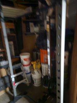Weight lifting machine