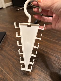 White Plastic Tie Belt Scarf Hanger Multiple Hooks Organizer
