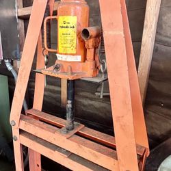 CENTRAL MACHINERY 12 Ton H-Frame Floor Shop Press - Item 70604