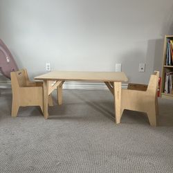 Sprout Adjustable Montessori Weaning Table and Chair Set