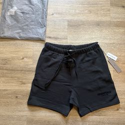Essentials Shorts