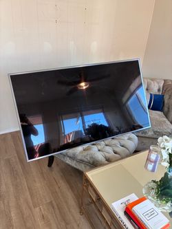 Great 60’ Samsung TV!!