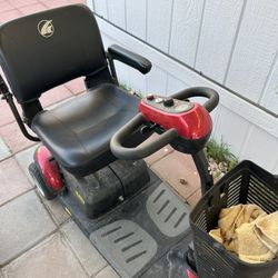 Four Wheel Electric Scooter Runs Good Looks Good