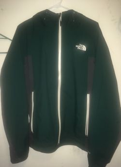 North Face Rain style jacket with pockets