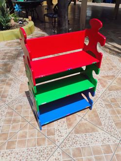 Kids shelf