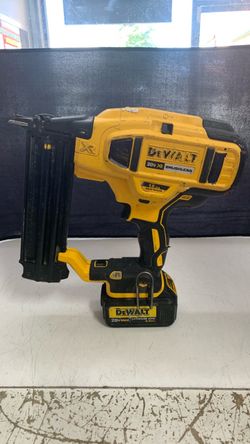 DeWalt 20V XR Brushless 18GA Brad Nailer