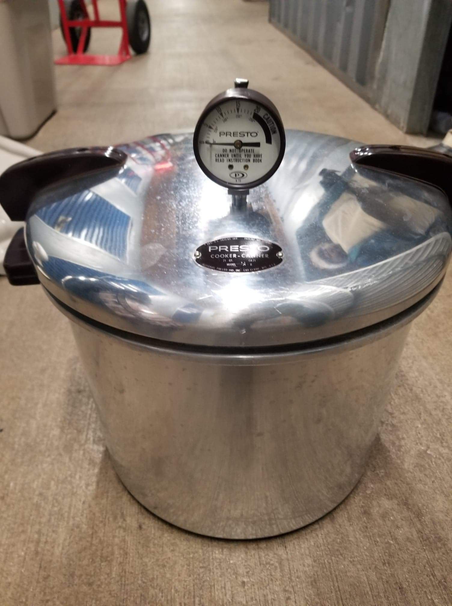 Presto canning pressure cooker