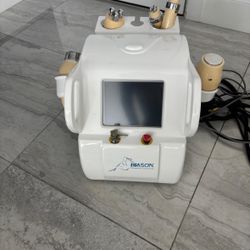 Radio frequency & ultra cavitation..machine model #km-rf-u300c … $1000 Used once!!!! Brand new. Sells for $4500 still!  Fat blaster!!!