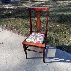 Reconditioned Farmhouse Accent Chair