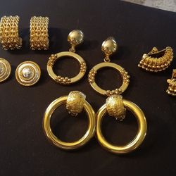 Vintage Jewelry - 10 Pairs of Earrings - Gold Silver Tones