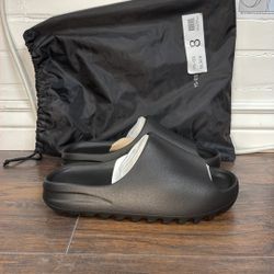 Yeezy Slide YS-01 Black