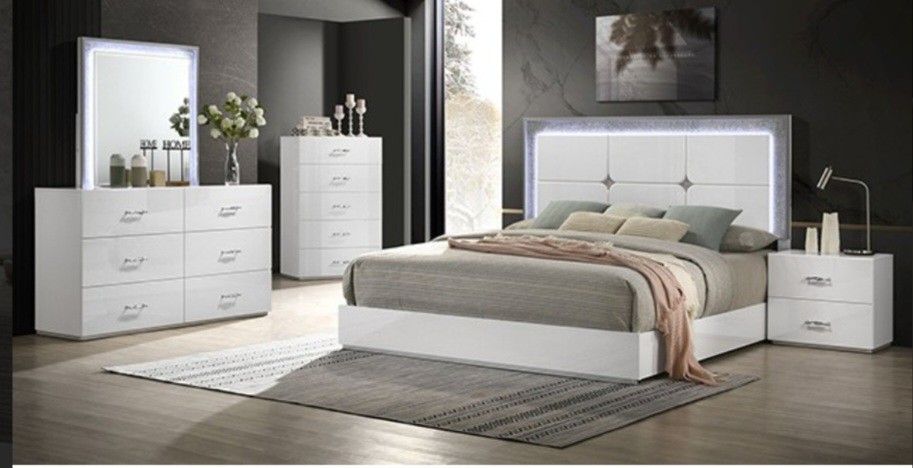 Brand New White 4pc Queen Bedroom Set (Available In Eastern King)