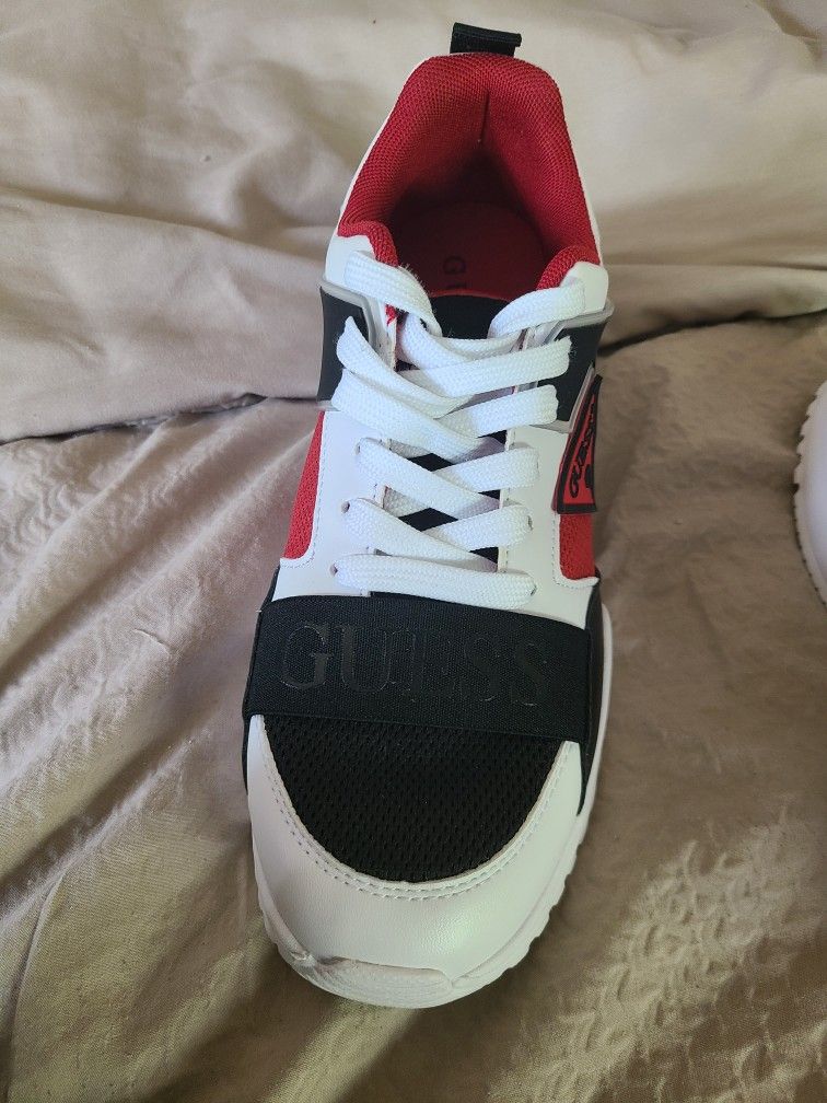 Tommy Hilfiger Men's Skyler Sneaker Size 9