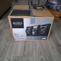 Old Radio, Barely Used (No Low Balls)