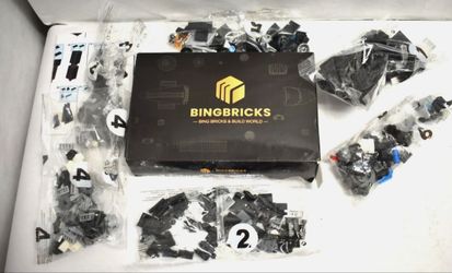 Bing Bricks 412 Piece Building Toy Machine Robot w Blaster Black & Gray TK-640. (Bin 17)