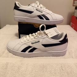 Reebok size 8.5 Men Brand New and Original  Zapatos de Hombre talla 8.5 Nuevos y Originales