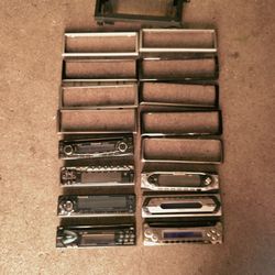 Detachable Radio Face 