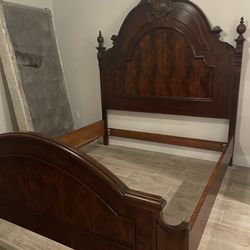 Henredon California King Bed Frame