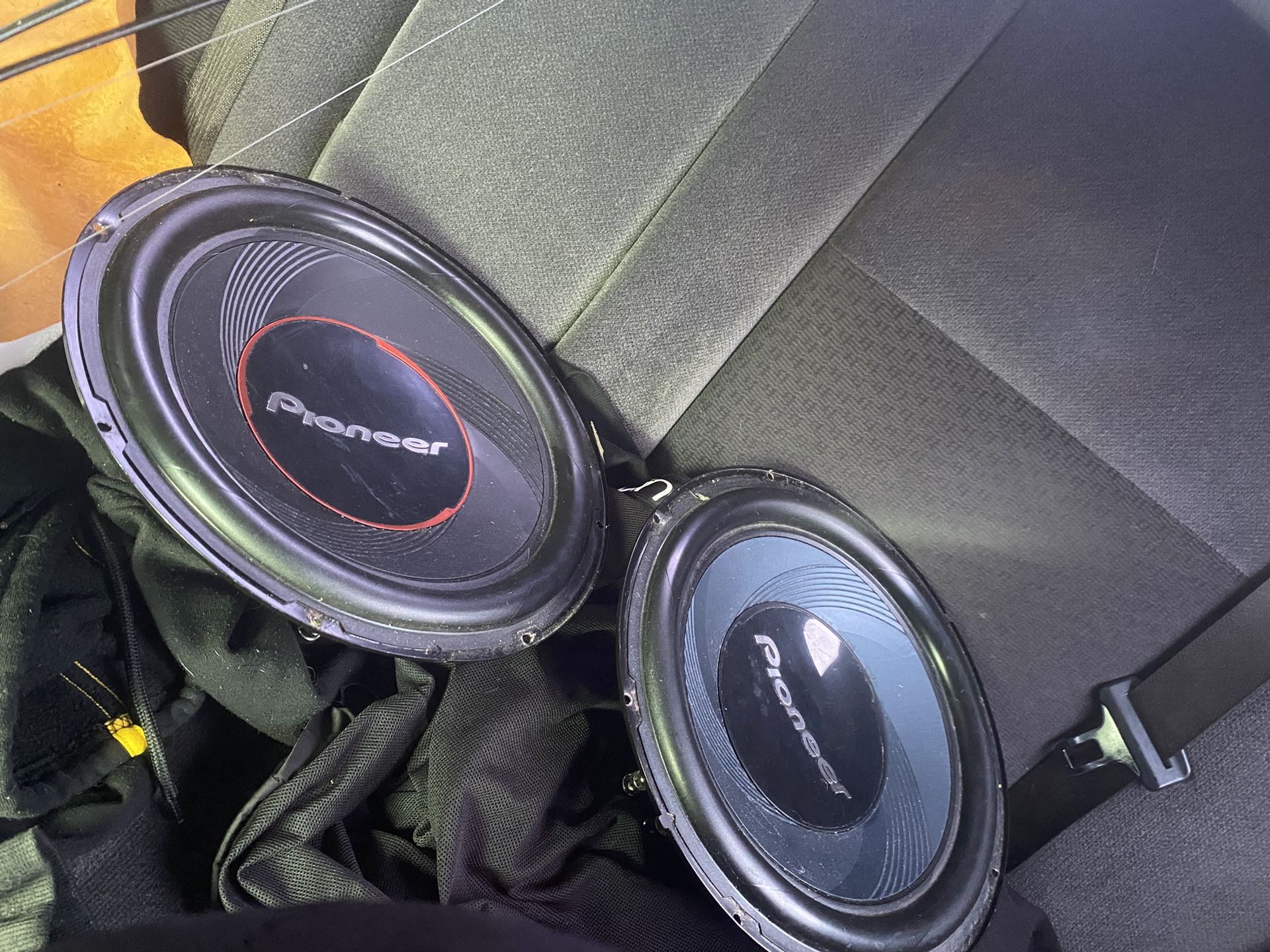 Speakers No Box