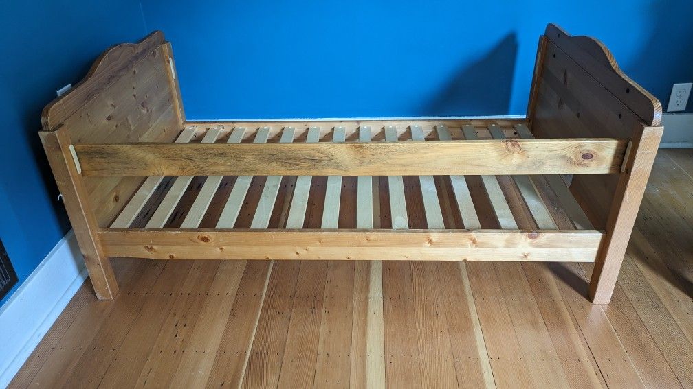 Wood Toddler Bed