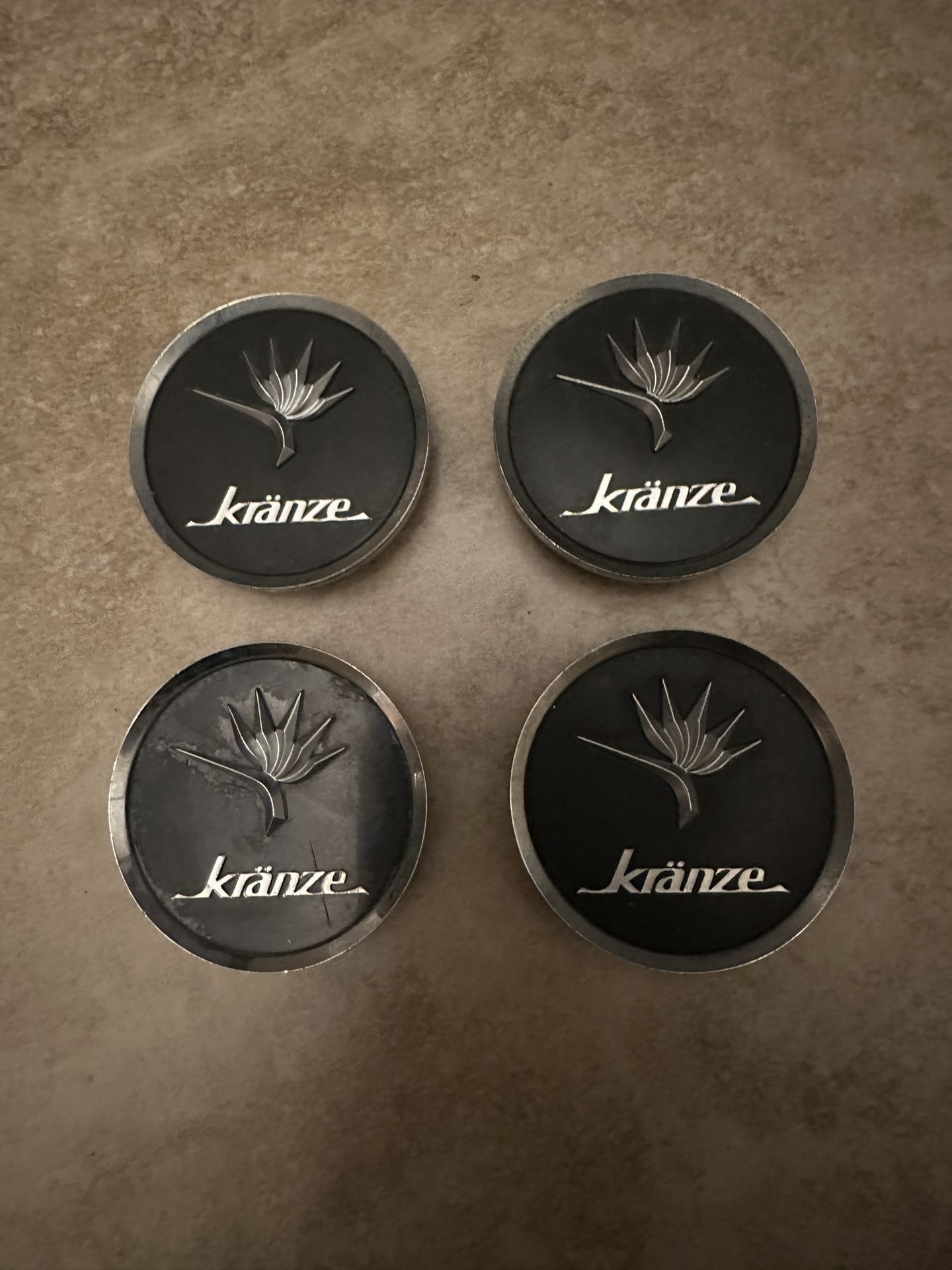Weds Kranze Bazreia Center Caps