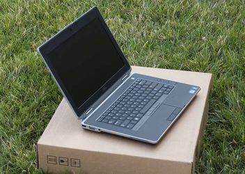 Dell latitude 6430-i7(3740QM cpu)@2.7ghz,8gigs, 120gbssd,webcam, hdmi - (Backlight keyboard, 1gb ded. Video)))))