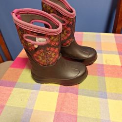 New Bogs Boots Kids Size 12 