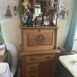 Antique 1888 Oak Secretary Desk with Hutch – Beautiful Carved Detail ($1200 or best offer)