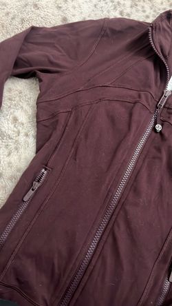 Lululemon ,plum define jacket cropped, size four