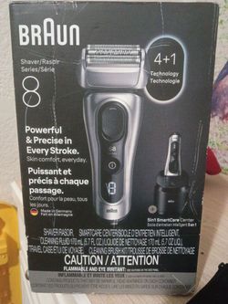 Braun Series 8 Electric Shaver with SmartCare Center