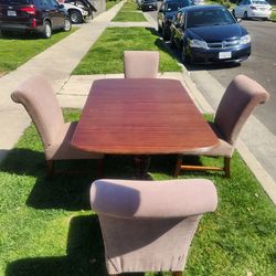 DINNING TABLE ( comedor)