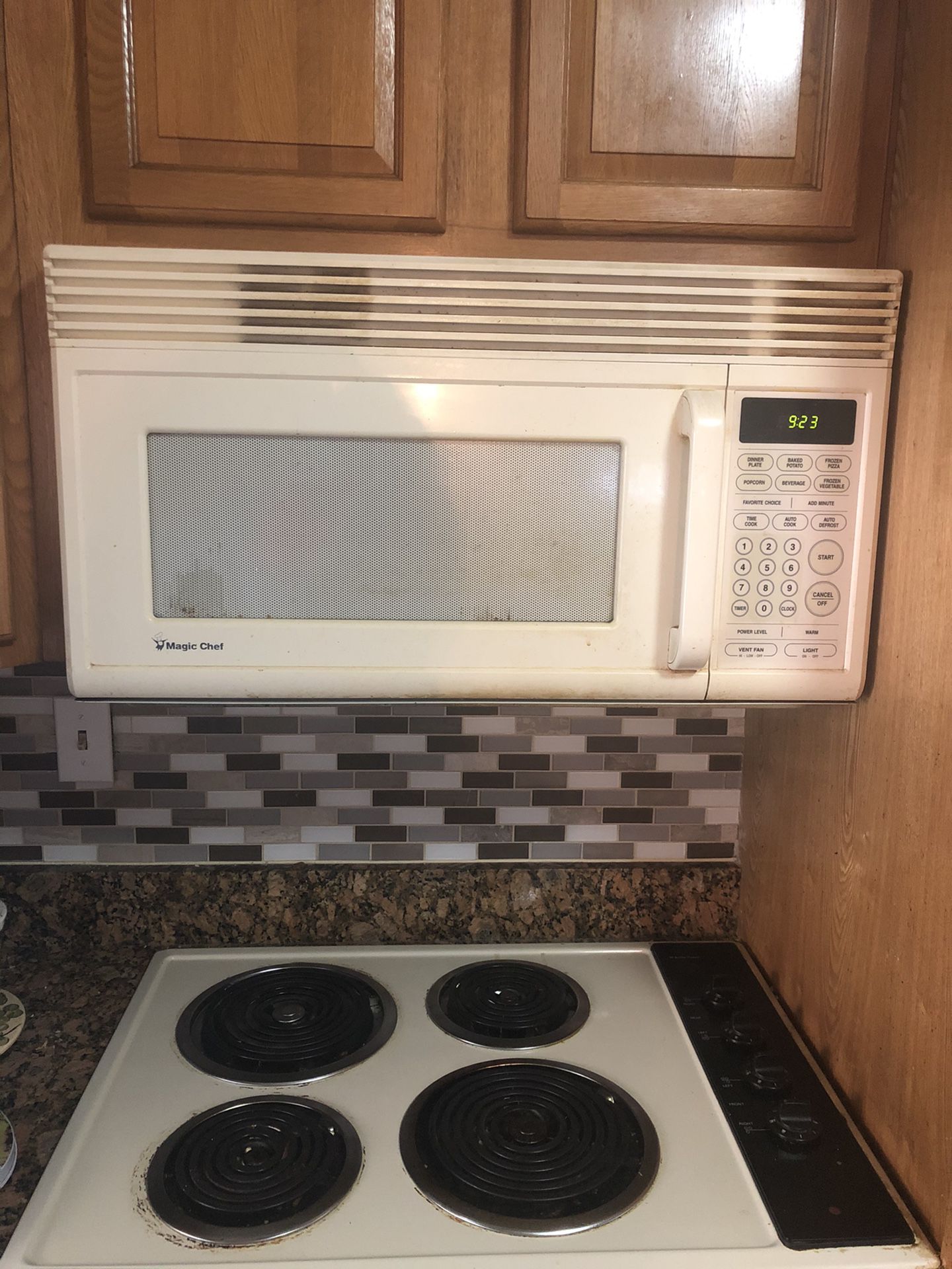 Microwave, stove top, in cabinet oven. All work! Kitchen remodeling and replacing with new appliances