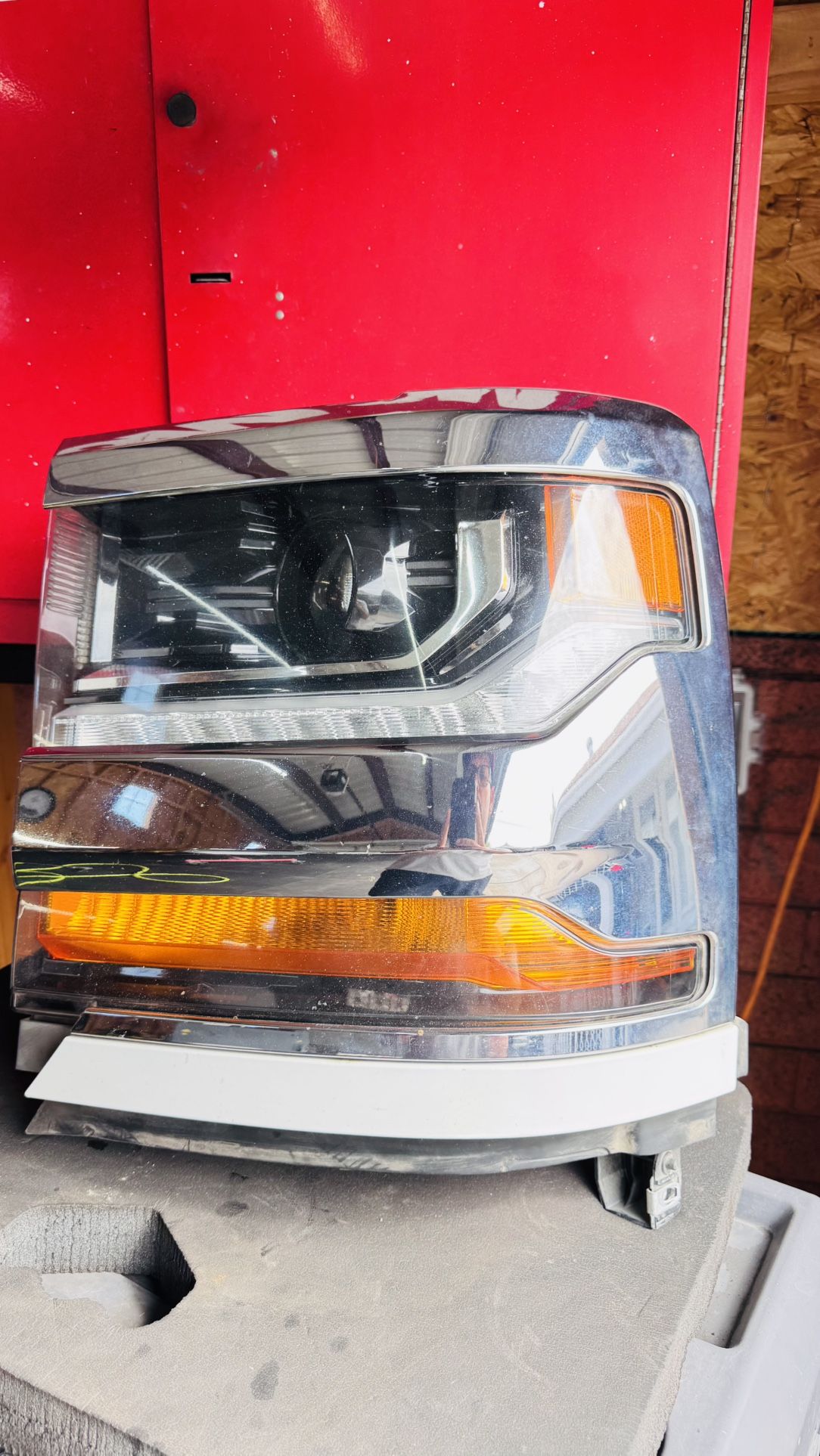 2018 Chevy Silverado OEM Driver Side Headlight Assembly 