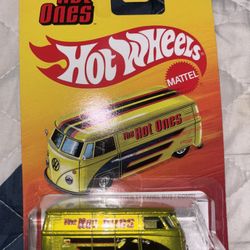 Hot Wheels VW Bus