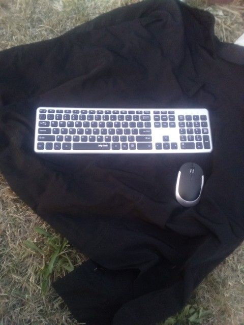 Wireless Keyboard And Mouse