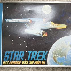 U.S.S. ENTERPRISE AMT 1296 1/650 Scale