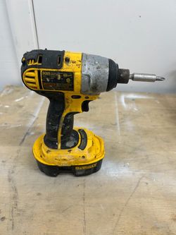 Dewalt Cordless Compact Drill