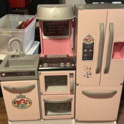 Kids Kitchen