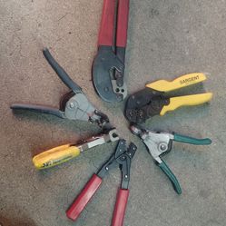 Pliers wire stripper crimps tools