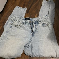 Women’s Aeropostale straight jeans