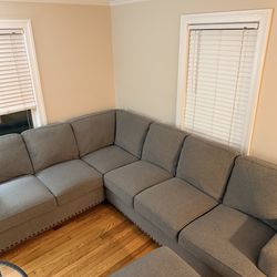 Thomasville Sectional Sofa – Like New