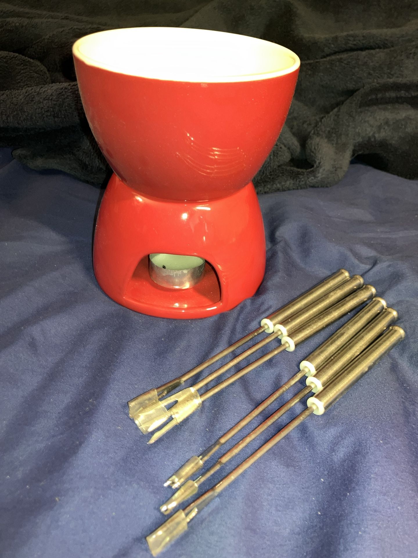 crate and barrel fondue set