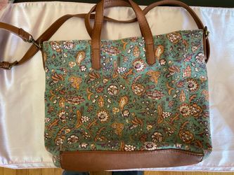 Universal thread green floral tote/purse zip and detachable strap